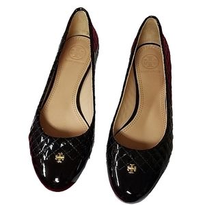 NWOT TORY BURCH LEATHER FLATS